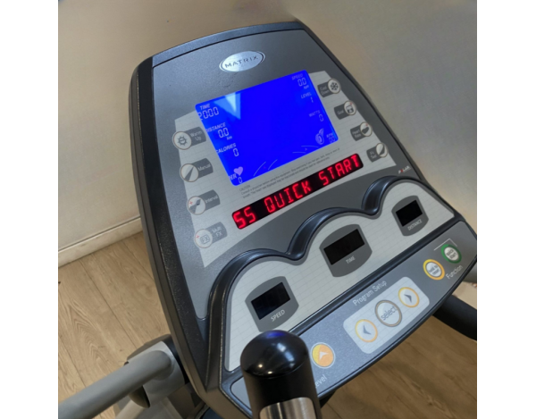 matrix-e1x-velo-elliptique-materiel-professionnel-occasion