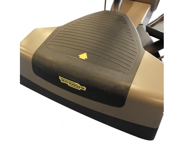 technogym-excite-700i-sp-cardio-crossover-materiel-professionnel-doccasion