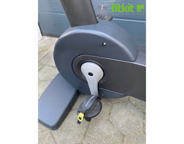 technogym-excite-new-500-velo-droit-occasion