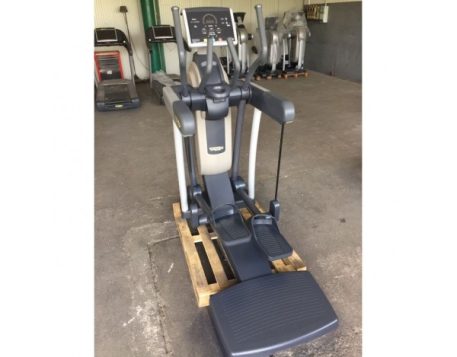 TECHNOGYM VARIO EXCITE 500 LED ELLIPTIQUE  OCCASION  GARANTIE 6 MOIS
